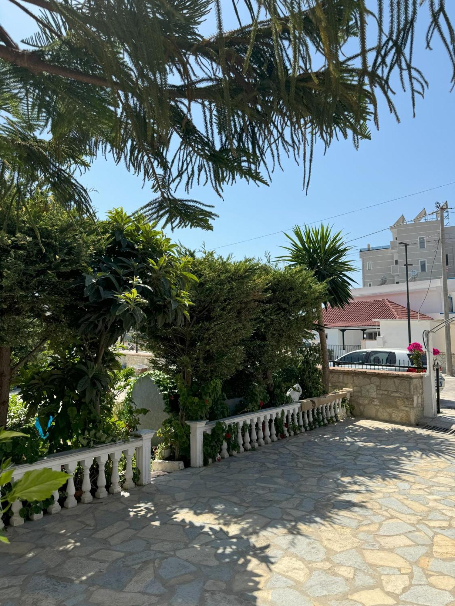 Garden Villa Veli Ksamil Exterior photo